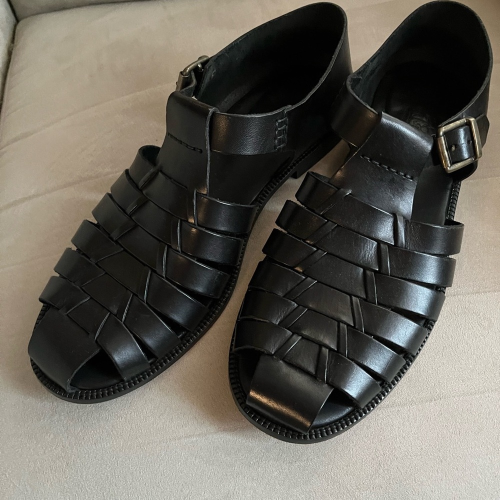 Mens Tommy Bahama Italian leather sandals